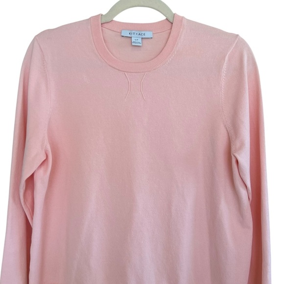 Kit + Ace Classic Crew Neck Sweater Pink Small Lightweight Preppy Spring Sporty - Picture 2 of 4
